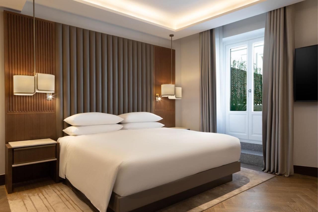 Jw Marriott Hotel Madrid Buitenkant foto