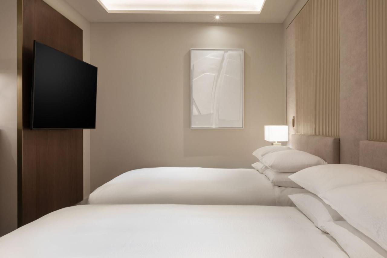 Jw Marriott Hotel Madrid Buitenkant foto